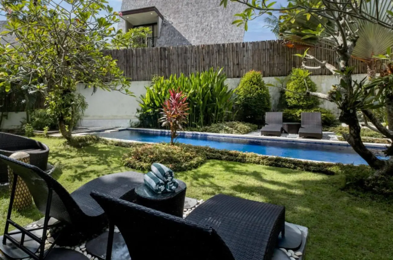 4 BEDROOMS VILLA RIVERSIDE — image 1