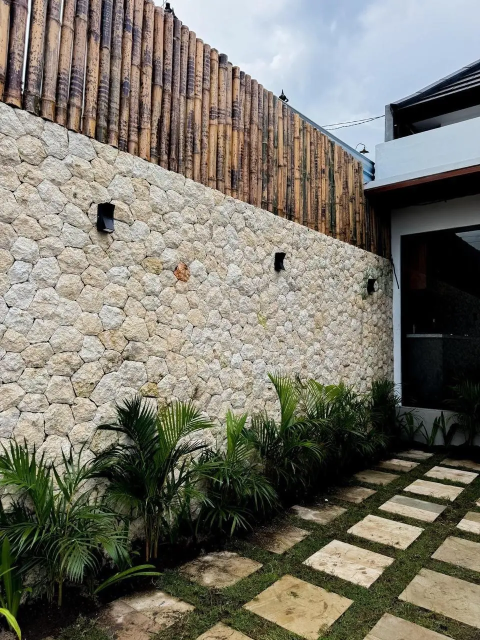 Villa Modern 3 Bed In Munggu BantasBadung Bali JH-3369 — image 4