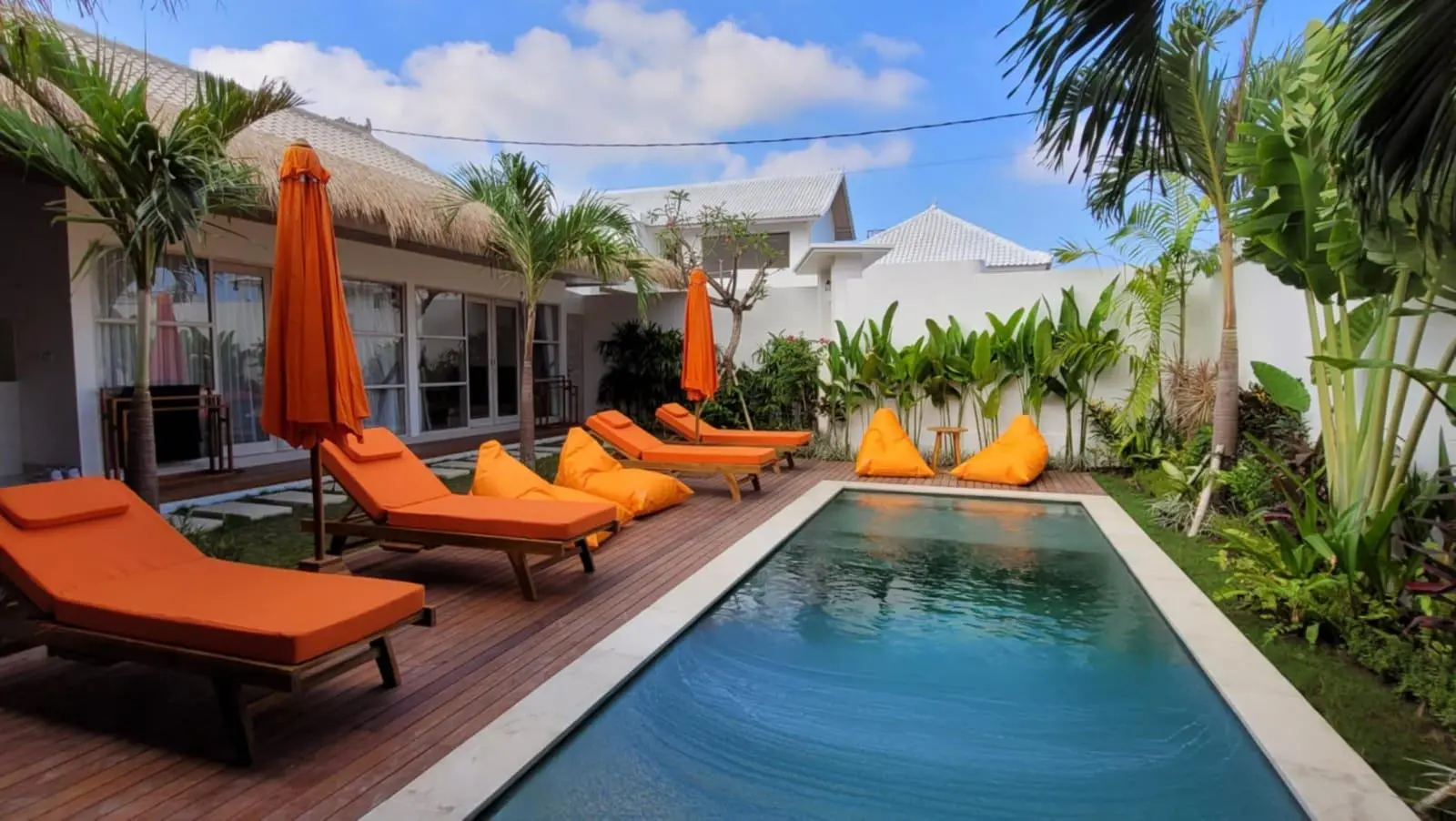 BRAND NEW 4 BEDROOM VILLA-KEROBOKAN — image 1