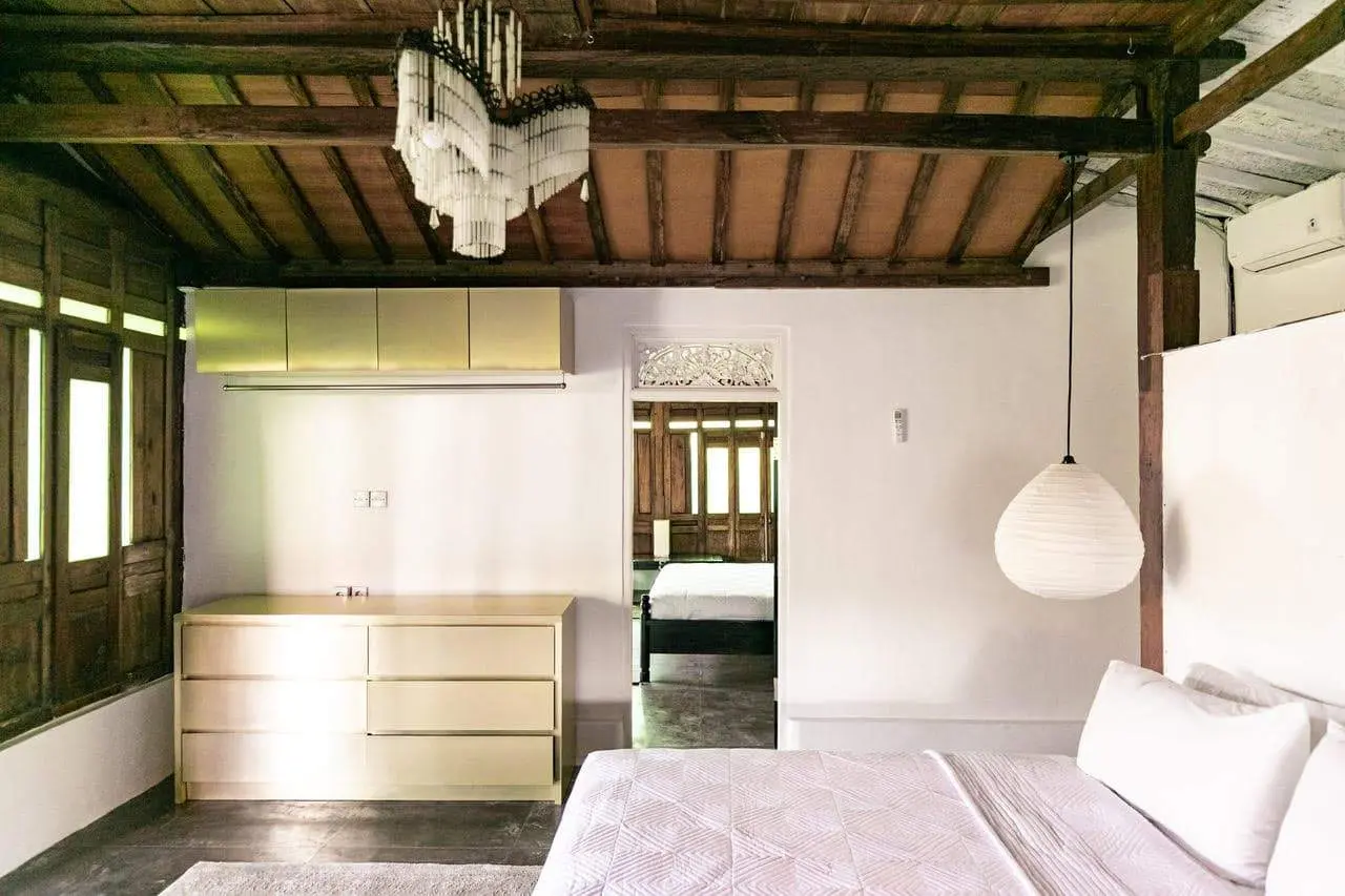 3-bedroom Balinese Joglo Villa in Berawa — image 4