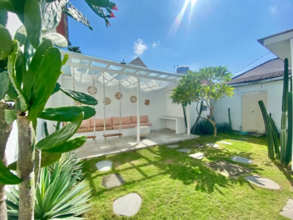 3 BD VILLA IN SEMINYAK 10 MINUTES TO THE BEACH – AF480 — image 1
