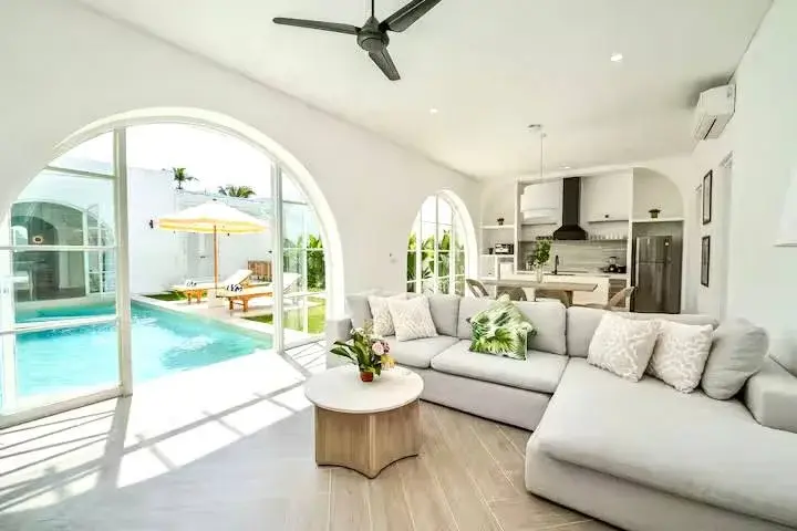 3 BD VILLA IN CEMAGI BEACH — image 2