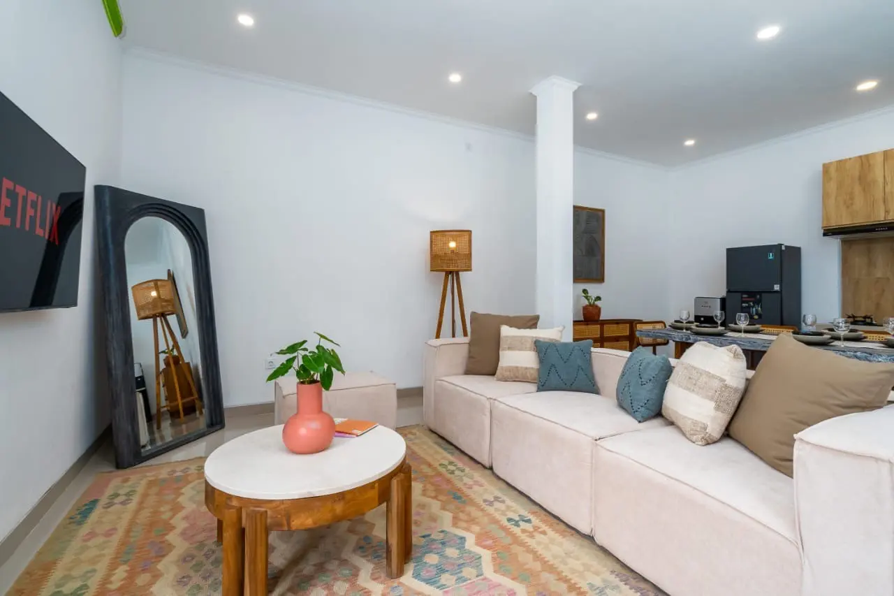 Brand New 2 Bedroom Villa with Private Pool in Bumbak 8 Minute to Nirvana GYM — image 3