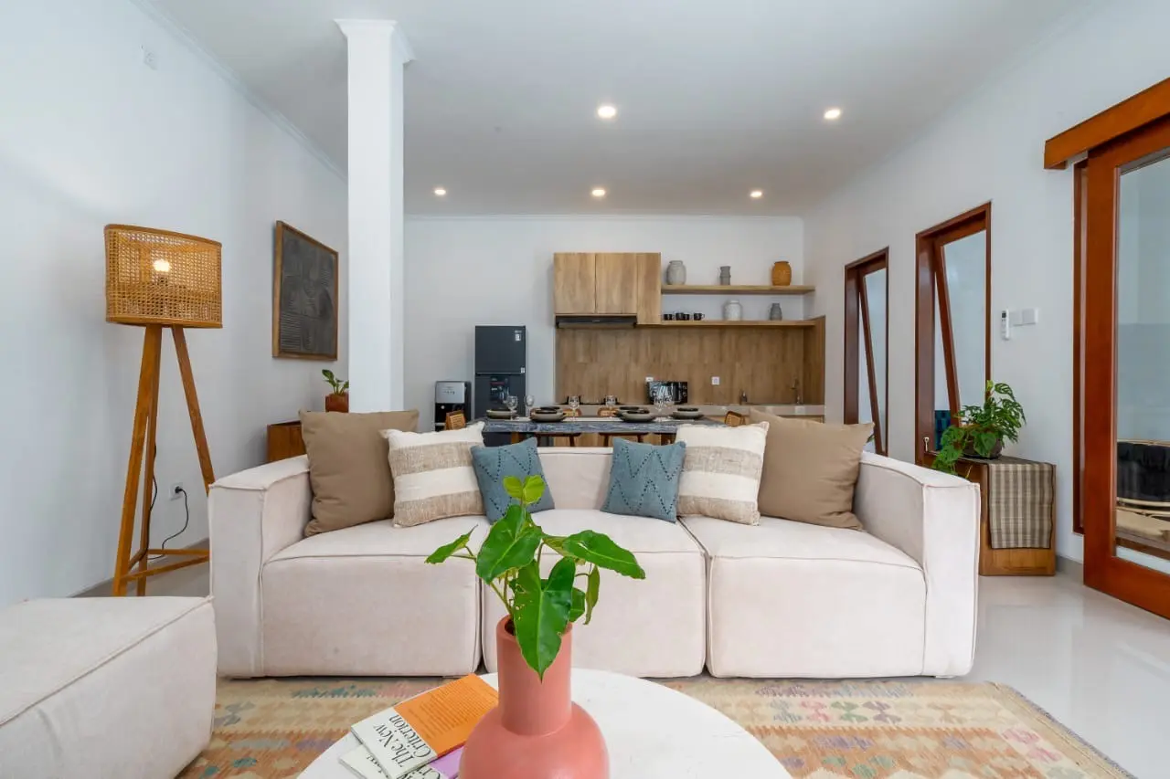 Brand New 2 Bedroom Villa with Private Pool in Bumbak 8 Minute to Nirvana GYM — image 2
