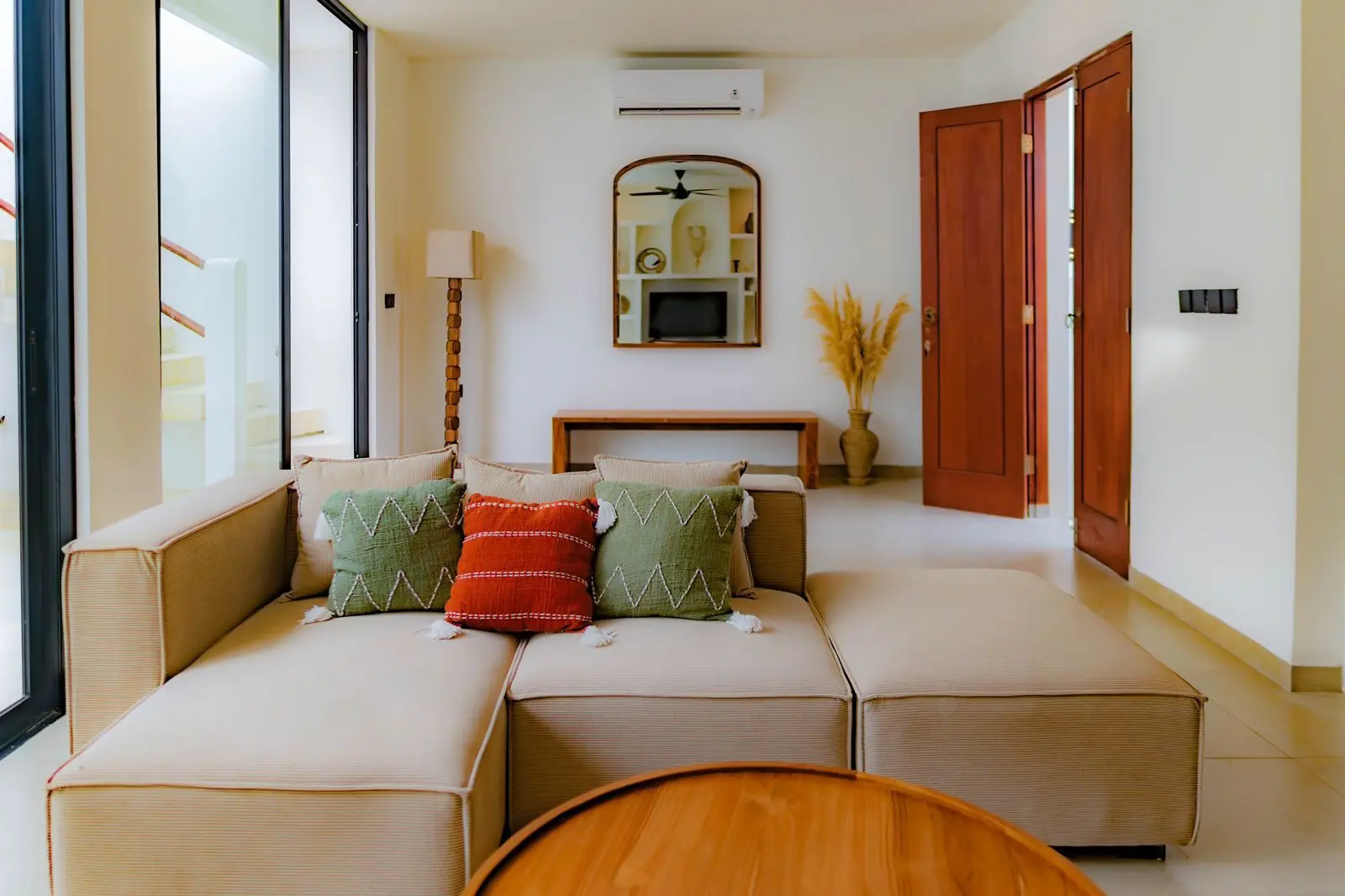 2BD Villa Maju — image 2
