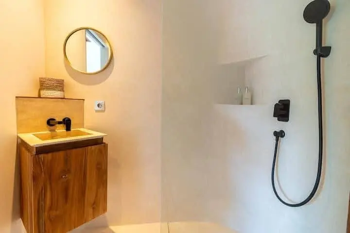 Villa For Rent 4 Bed In Berawa Tibubeneng Bali PO-3398 — image 1
