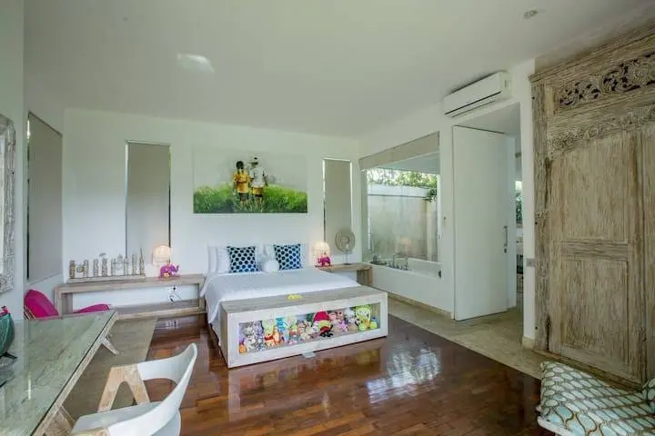Villa For Rent 4 Bed In Berawa Tibubeneng Bali PO-3401 — image 1