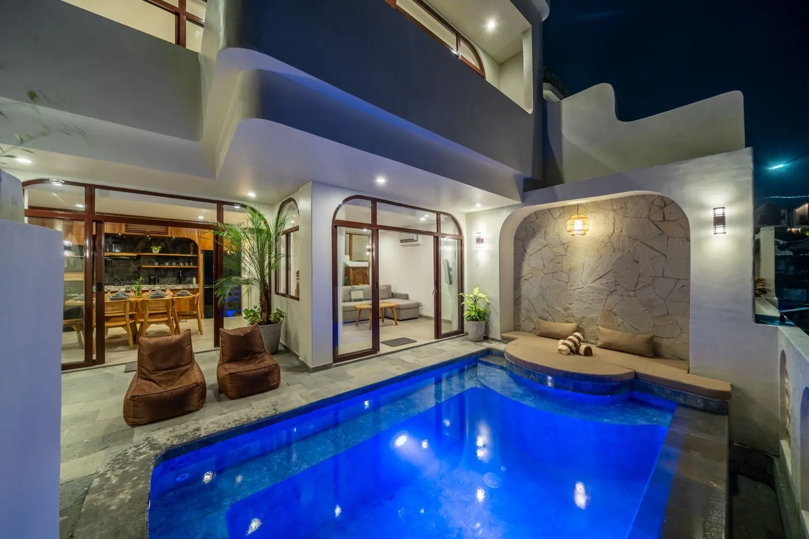 391 Stylish villa in Pererenan Canggu — image 1