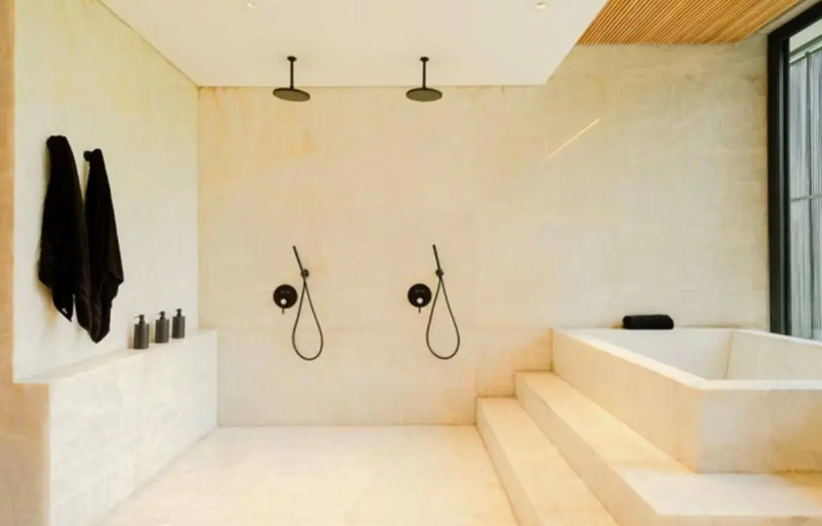 Villa For Rent 6 Bed In Pererenan Badung Bali PO-3418 — image 1