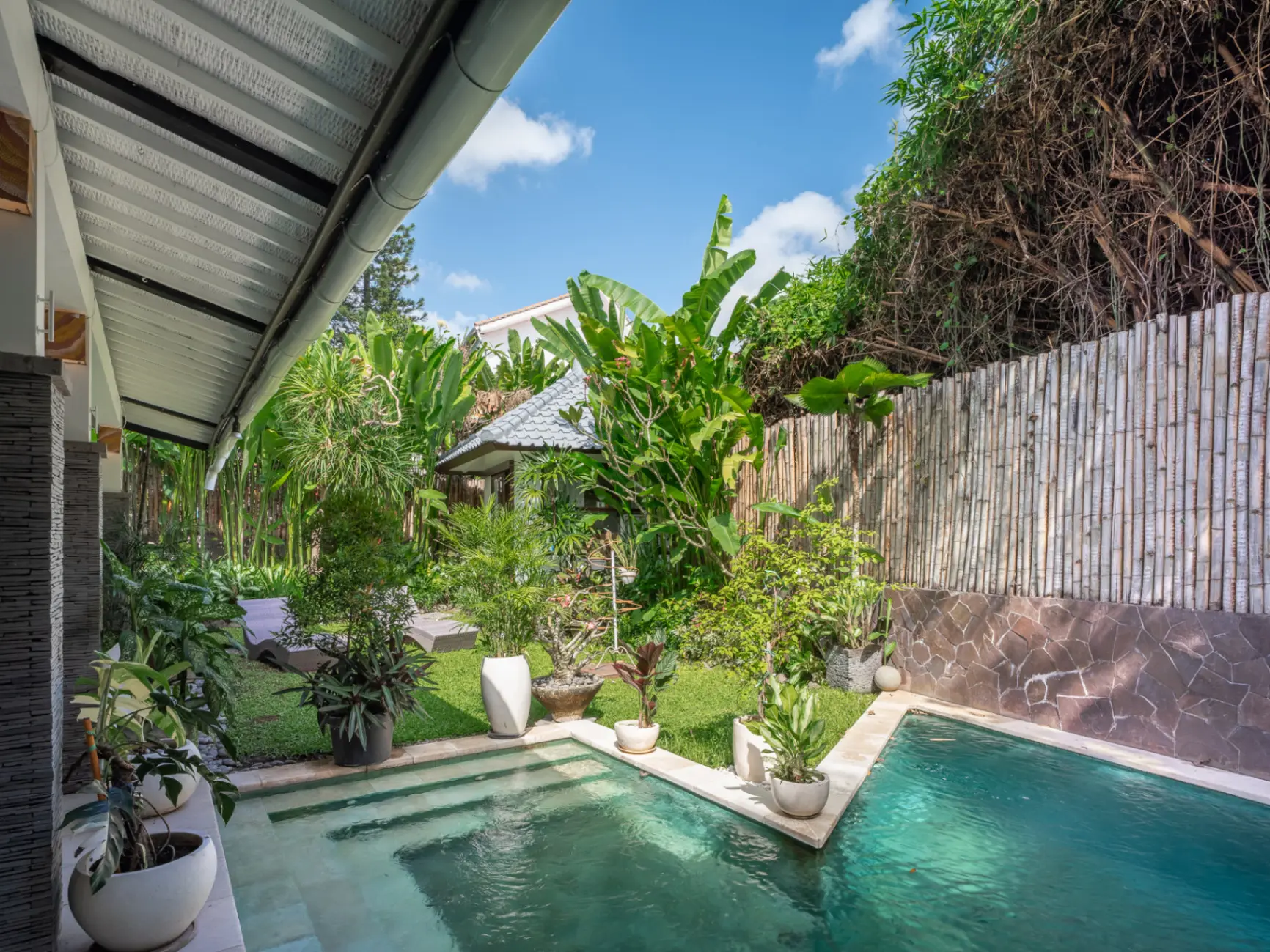 2 BEDROOM VILLA FULLY FURNISHED IN BATU BOLONG - AF476 — image 1