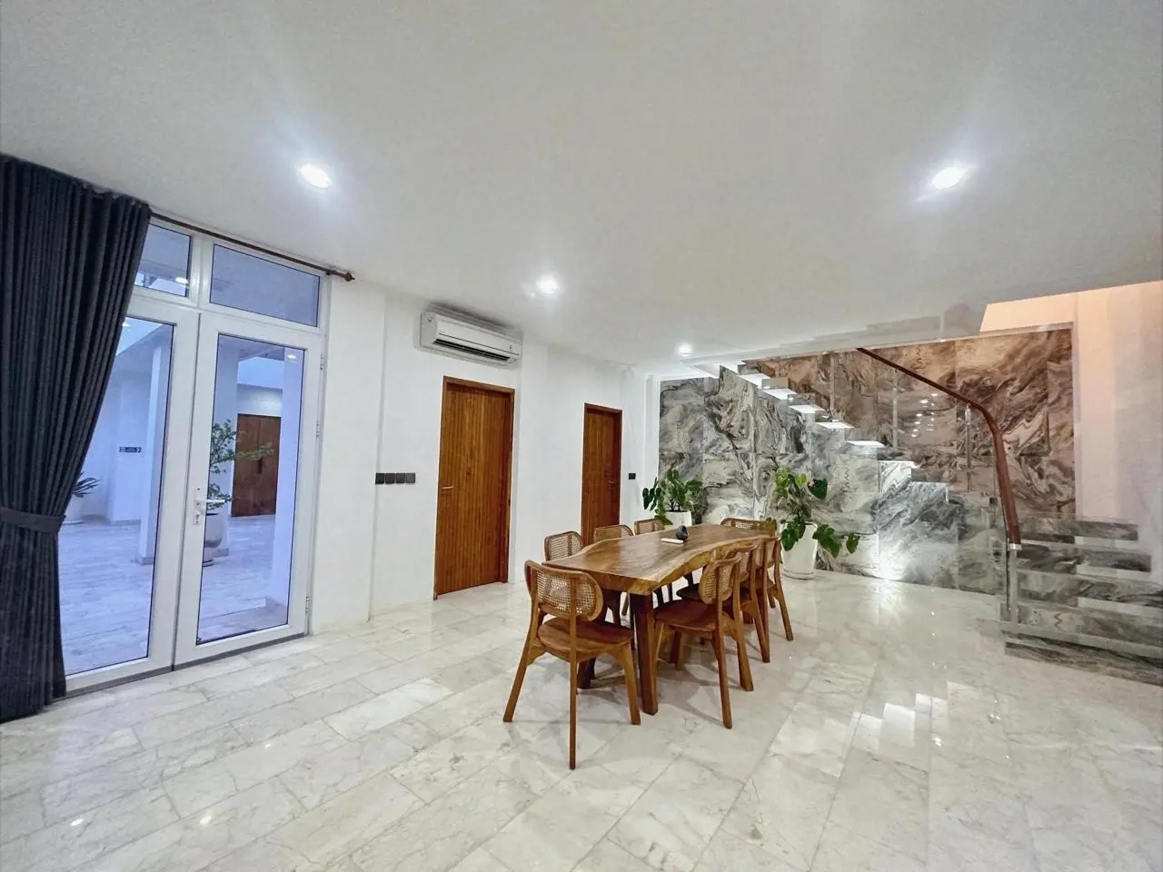 Villa For Rent 4 Bed In Tumbak Bayuh Badung Bali EK-3419 — image 3