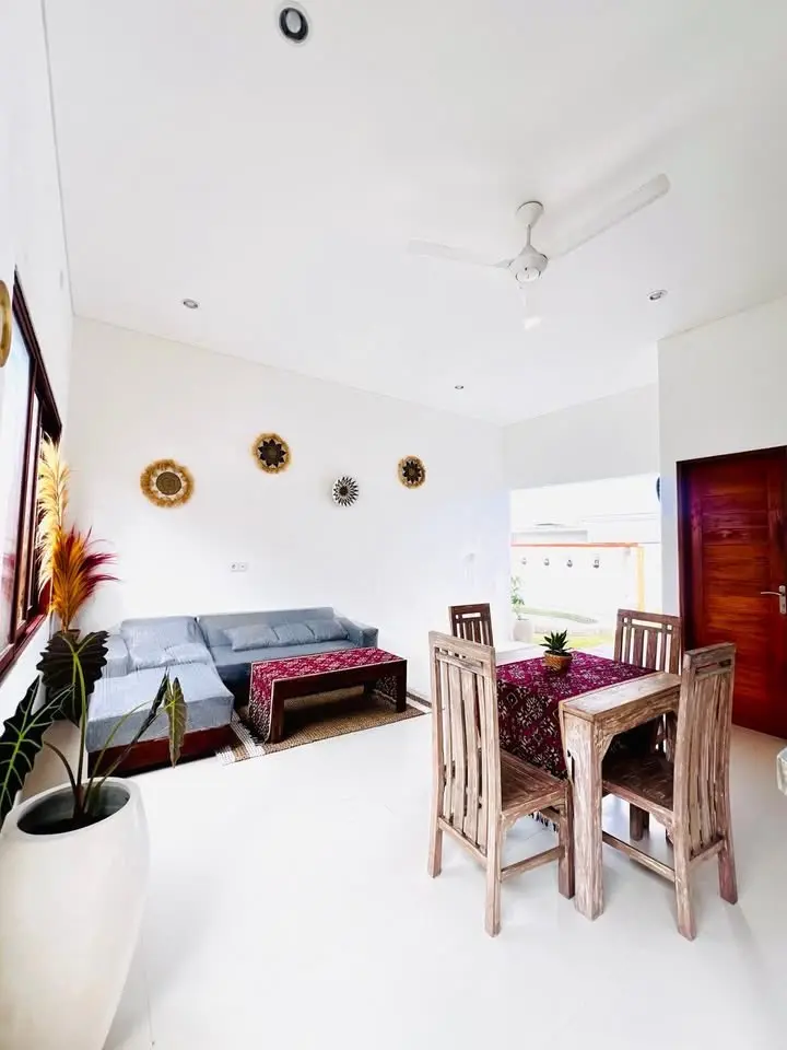 2 Bedrooms Villa in Pererenan for Yearly Rent — image 2
