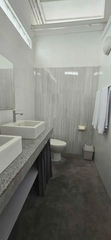 2 Bedrooms with Garden — image 3