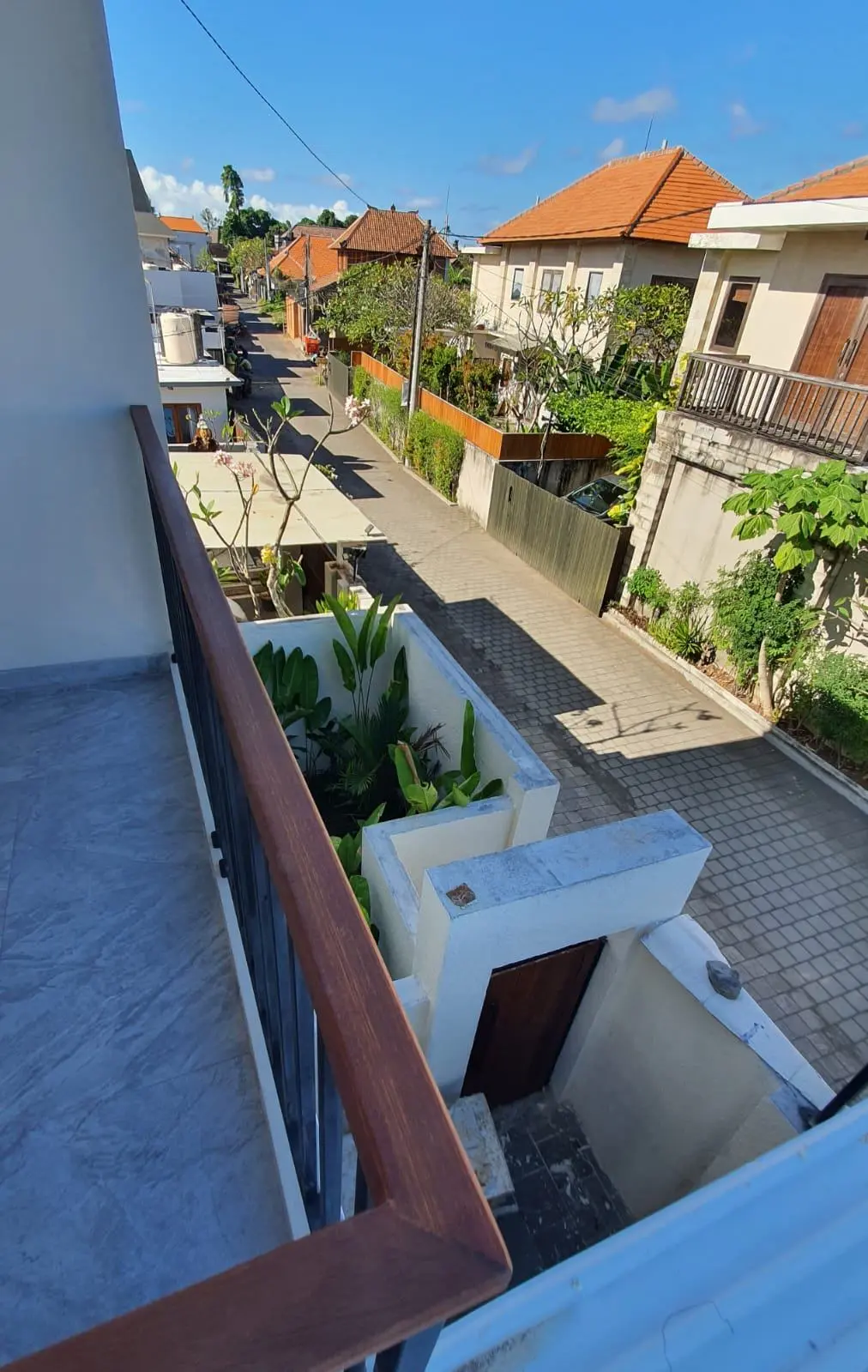 3bed residential villa top area in west sanur spacious designed — image 1