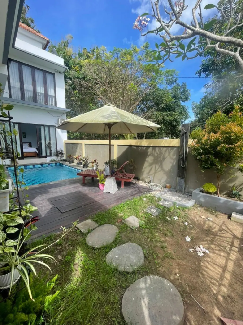 DO 437 - Contemporary Tropical Villa Located at Balangan Ungasan Near the Beach