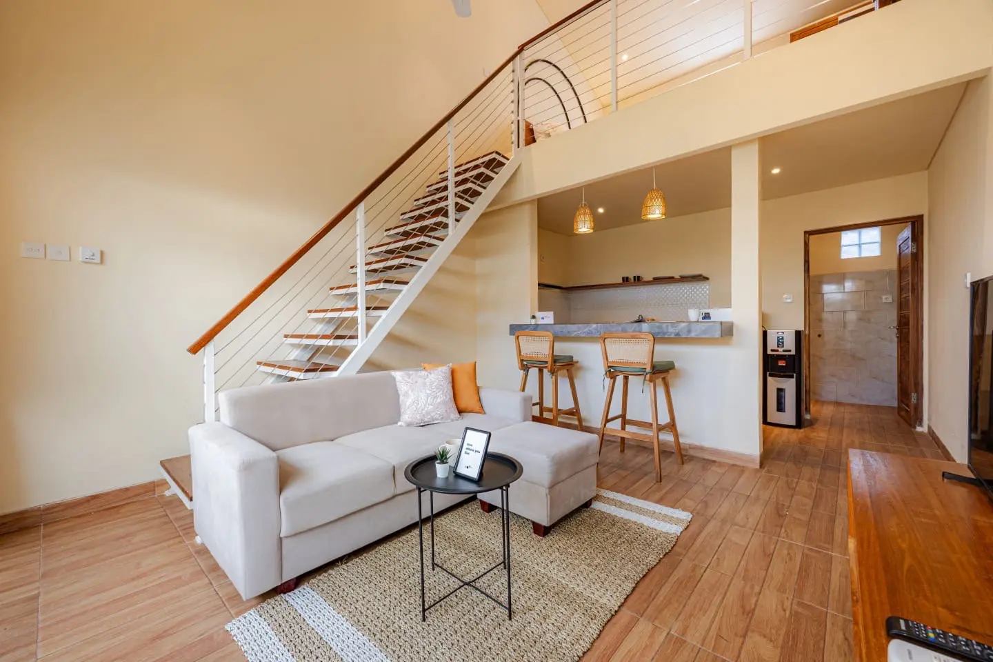 BRAND NEW 1-BEDROOM LOFT VILLA - ONLY 7 MINUTES TO LA FAVELA SEMINYAK — image 1