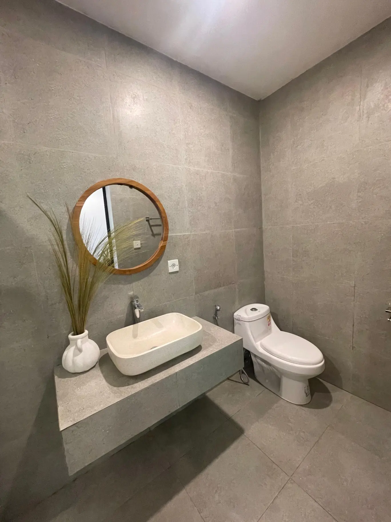 DO 432-Apartment 1 bedroom located at Petitenget near the beach — image 1