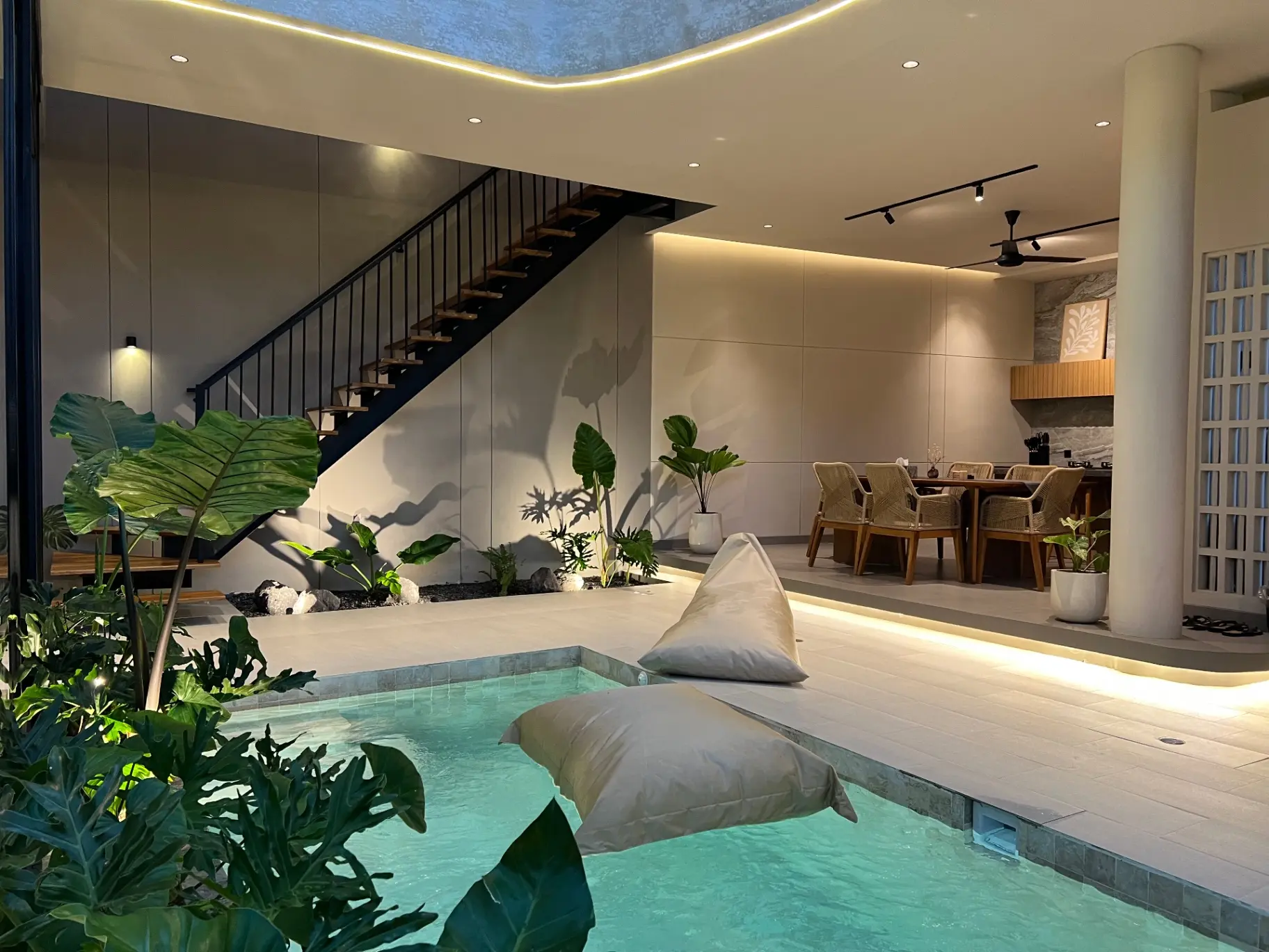 Luxury Brand New Double R Villa in the heart of Canggu — image 1