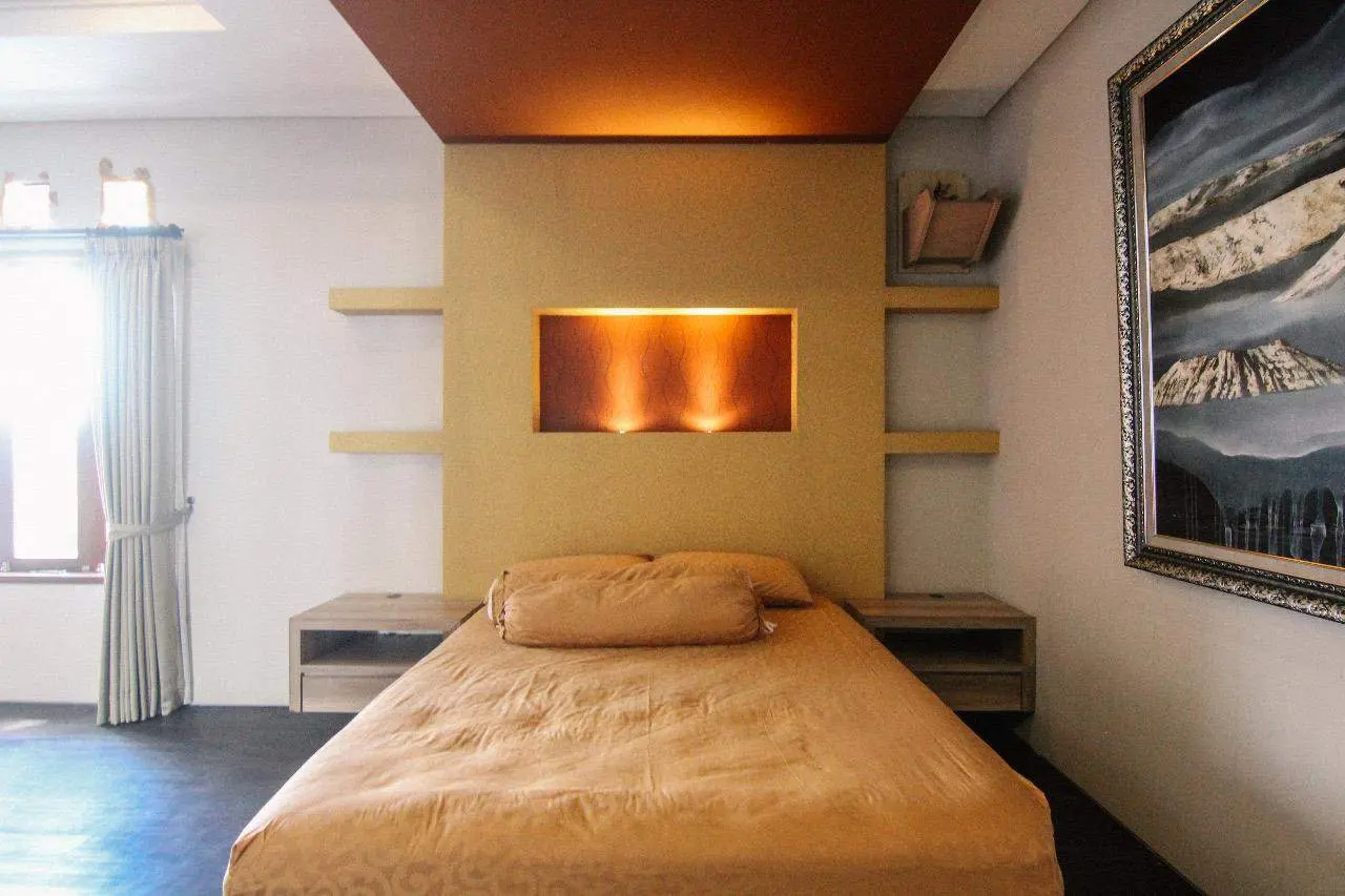 DO 440- House semi Villa located at kerobokan with plunge pool — image 4