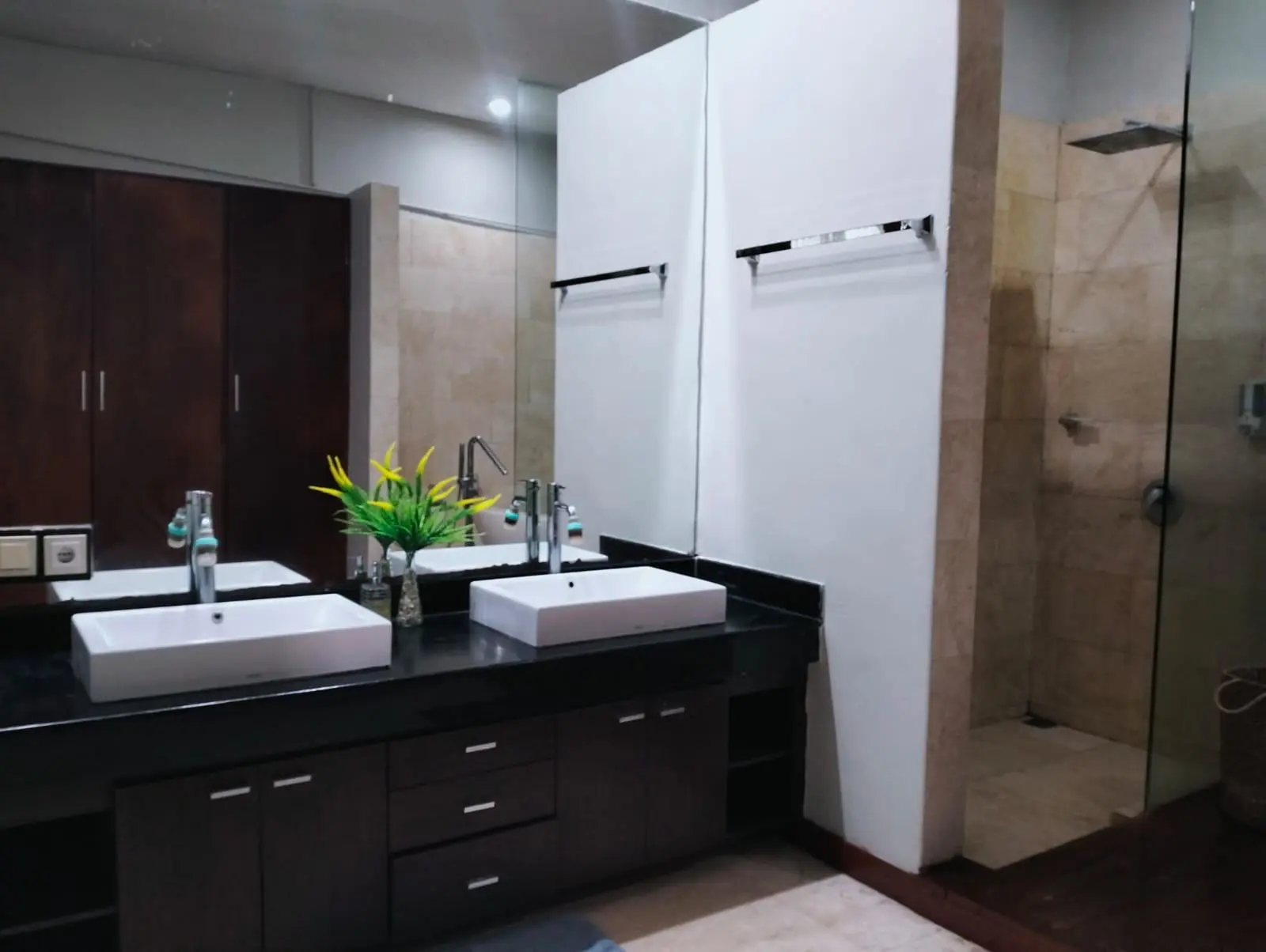 Stunning 2-Bedroom Villa for Rent in Seminyak — image 2