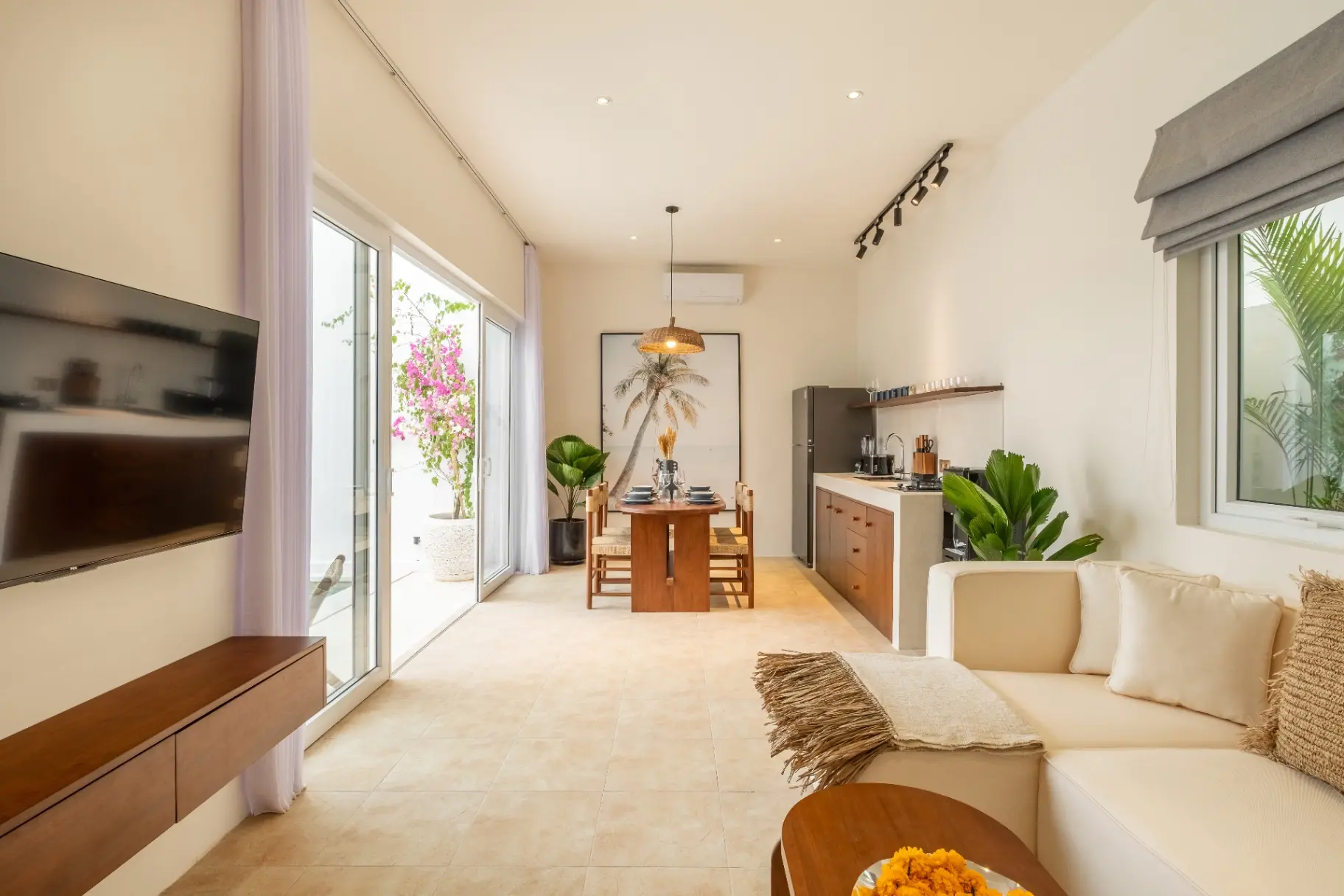 Tropical new villa berawa 2br — image 4