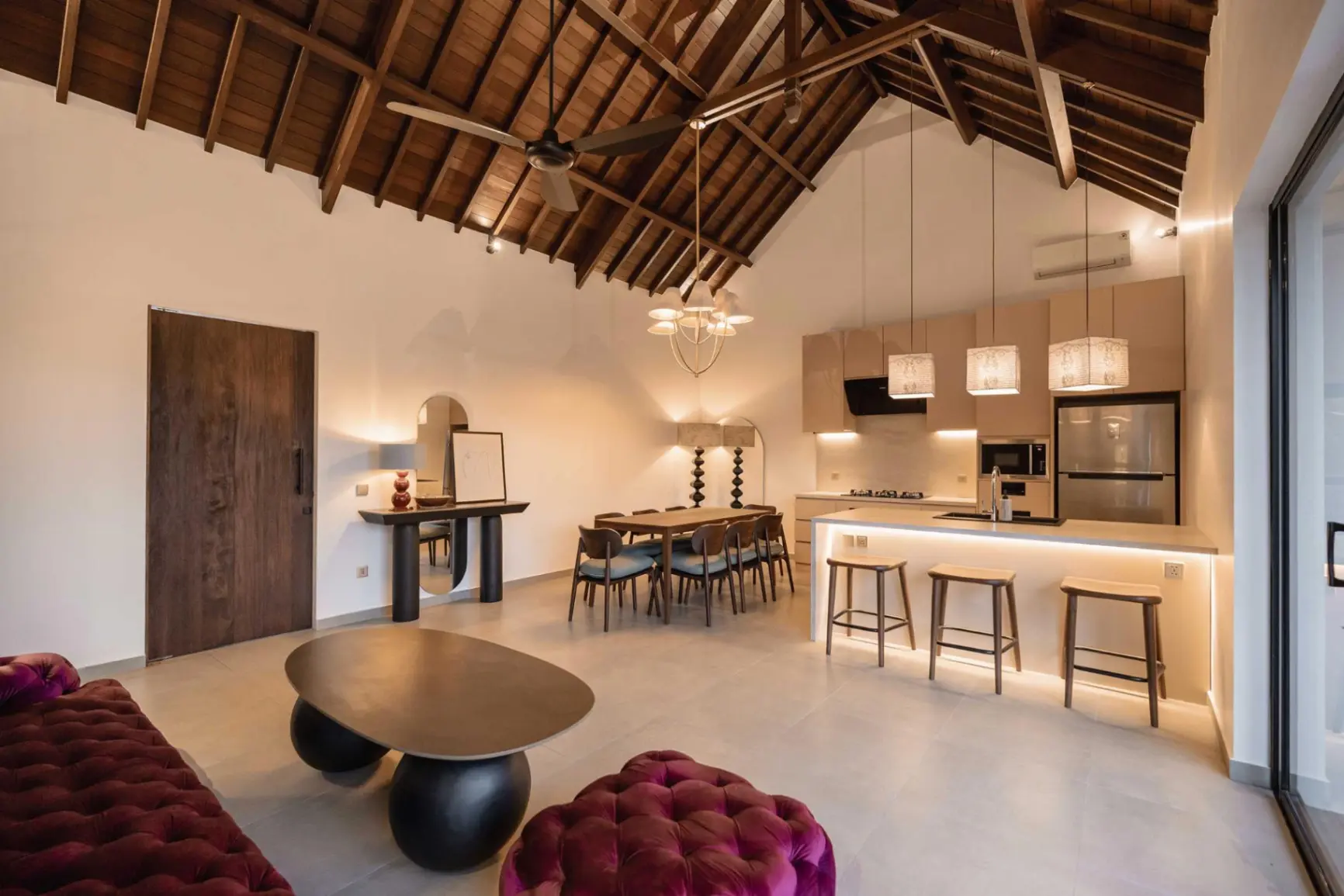 Rocca Bella - Hidden Gem 4BD Villa w/ Ricefields View Canggu — image 3
