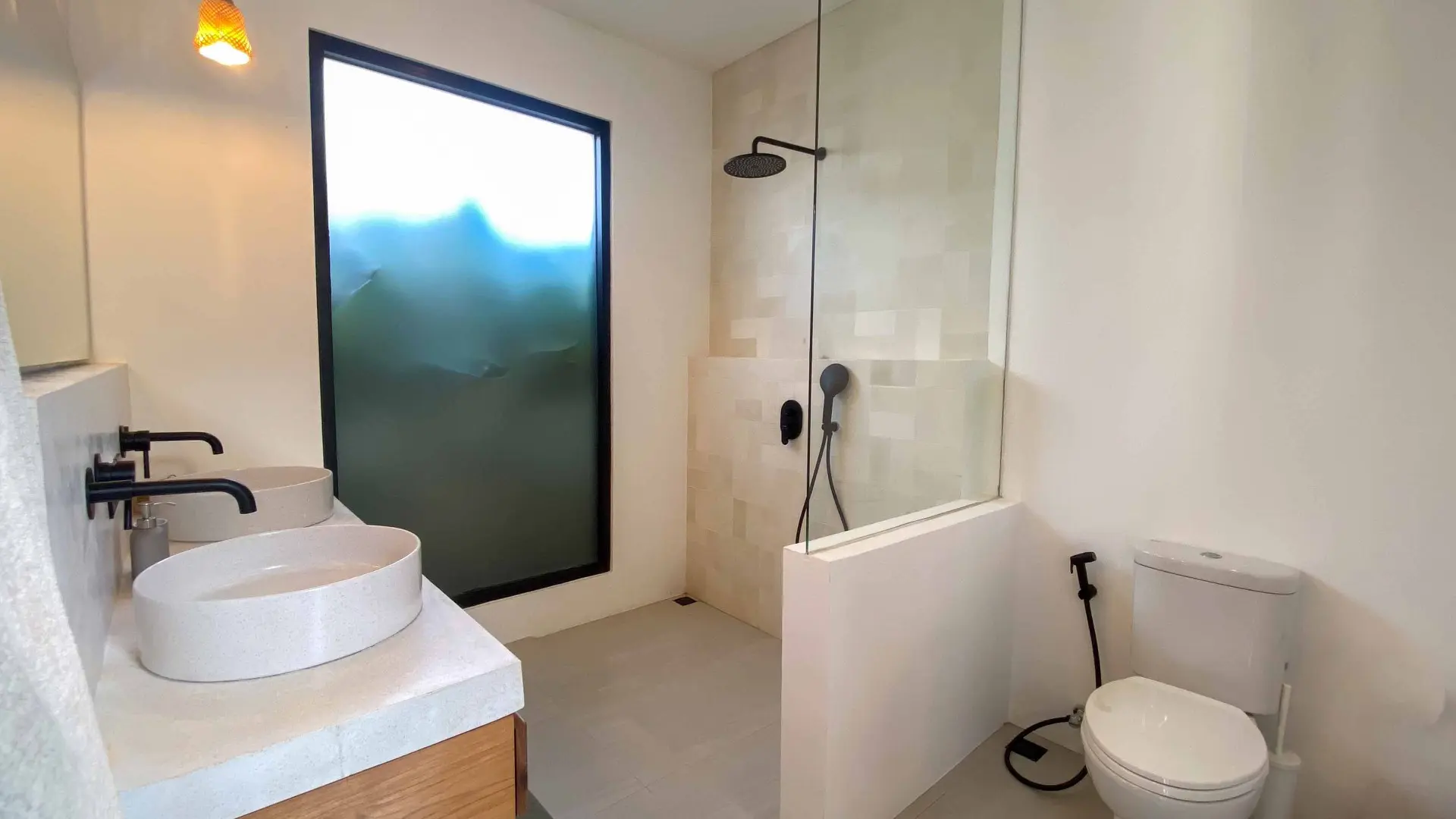 2-Bedroom Villa with Peaceful Field Retreat in Cepaka — image 4
