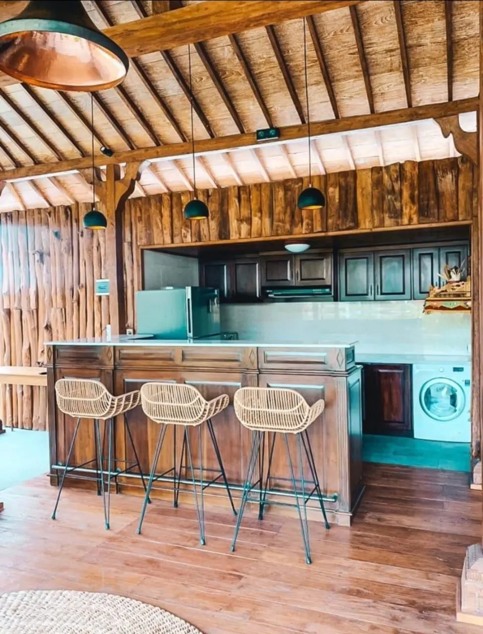 Beautiful Joglo Villa in The Peaceful Village — image 4
