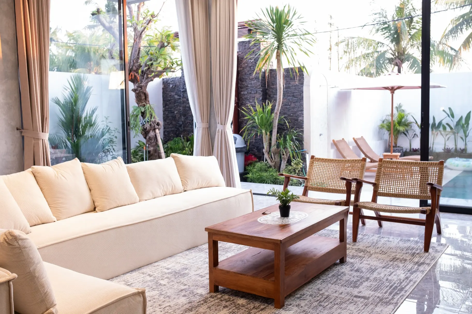 Villa Tanggu – 3 Bedroom Brand New Modern Villa in the middle of rice field!! — image 2