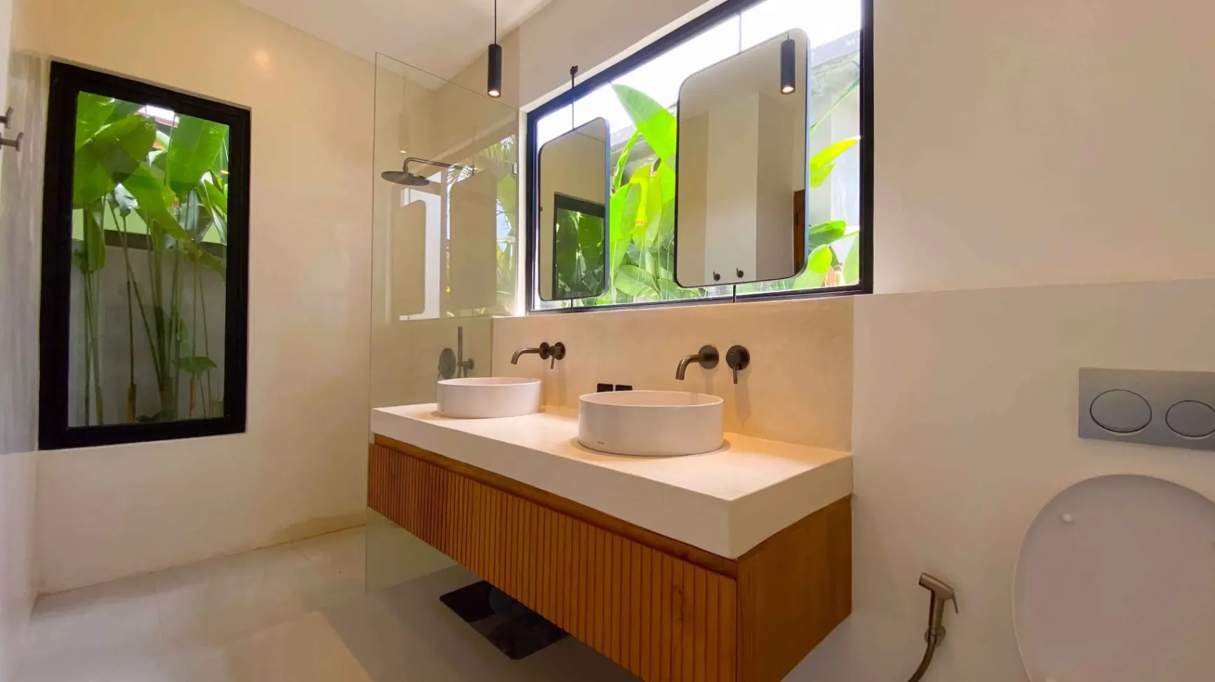 2-Bedroom Villa with Tropical Stillness in Kaba-Kaba — image 4