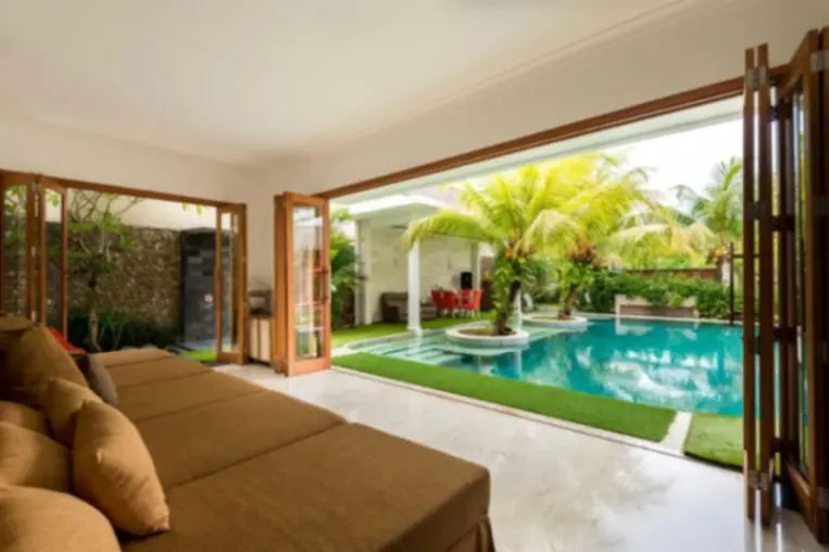 7 Bedrooms Villa in Kerobokan for Yearly Rent IB65 — image 1
