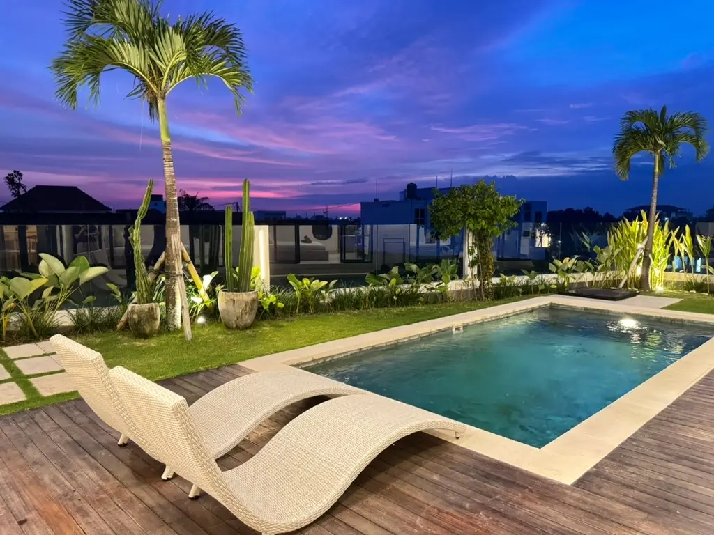 3BR Minimalist Villa with Rice Field View The R Villa Ranakah — image 1