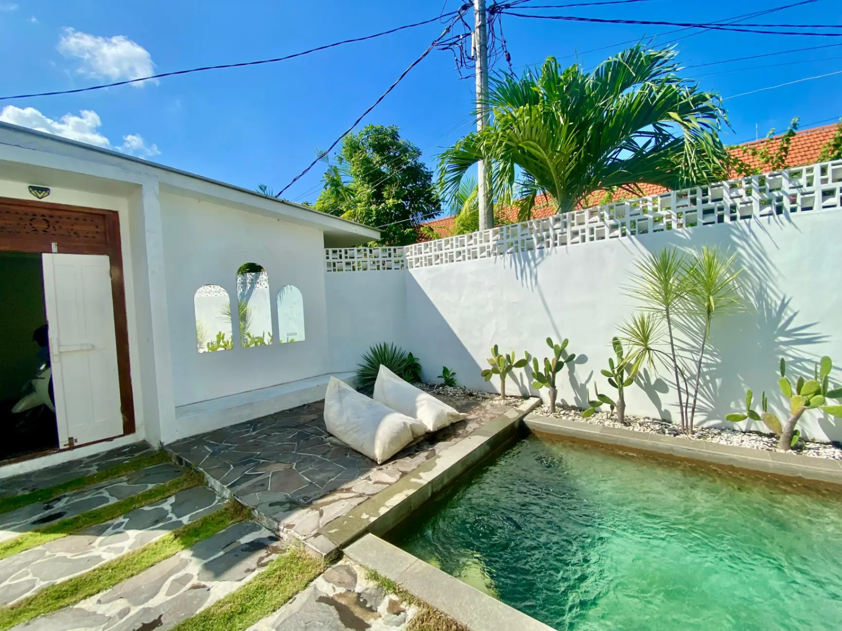 3 BEDROOM VILLA FULLY FURNISHED IN SEMINYAK - AF480 — image 1