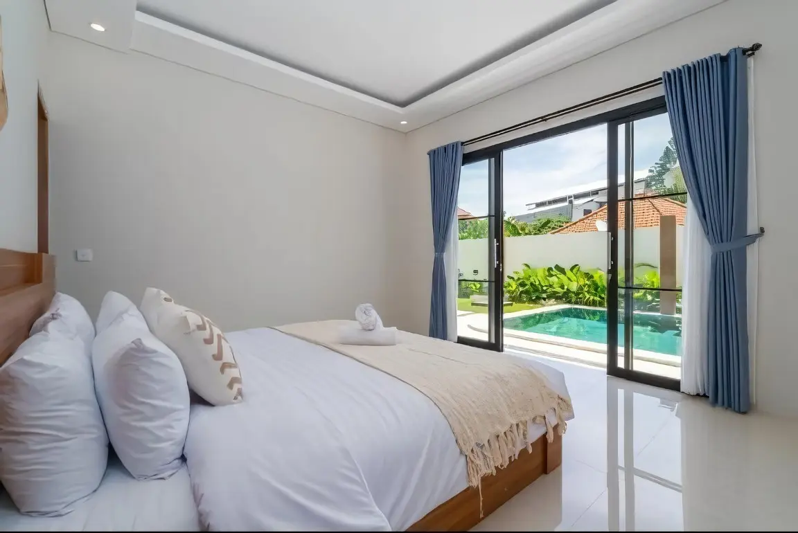 3-Bedroom Villa with Garden & Pool in Dalung — image 2