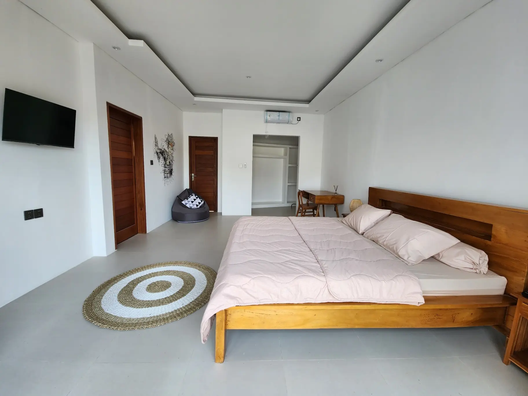 Villa Frans – Simple 2 Bedroom Villa in Quiet Neighborhoods Kerobokan