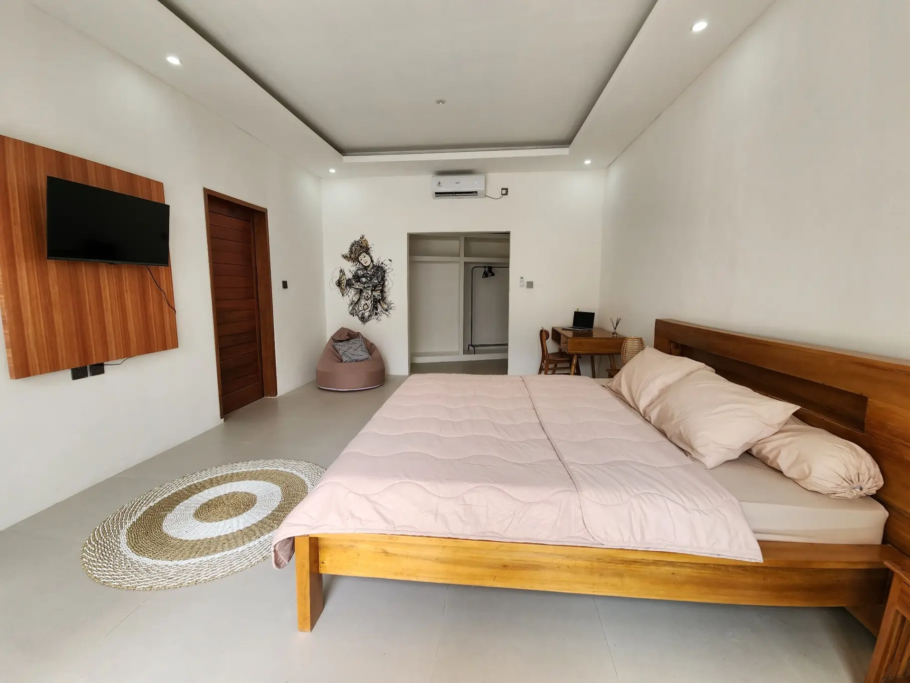 Villa Frans – Simple 2 Bedroom Villa in Quiet Neighborhoods Kerobokan — image 1
