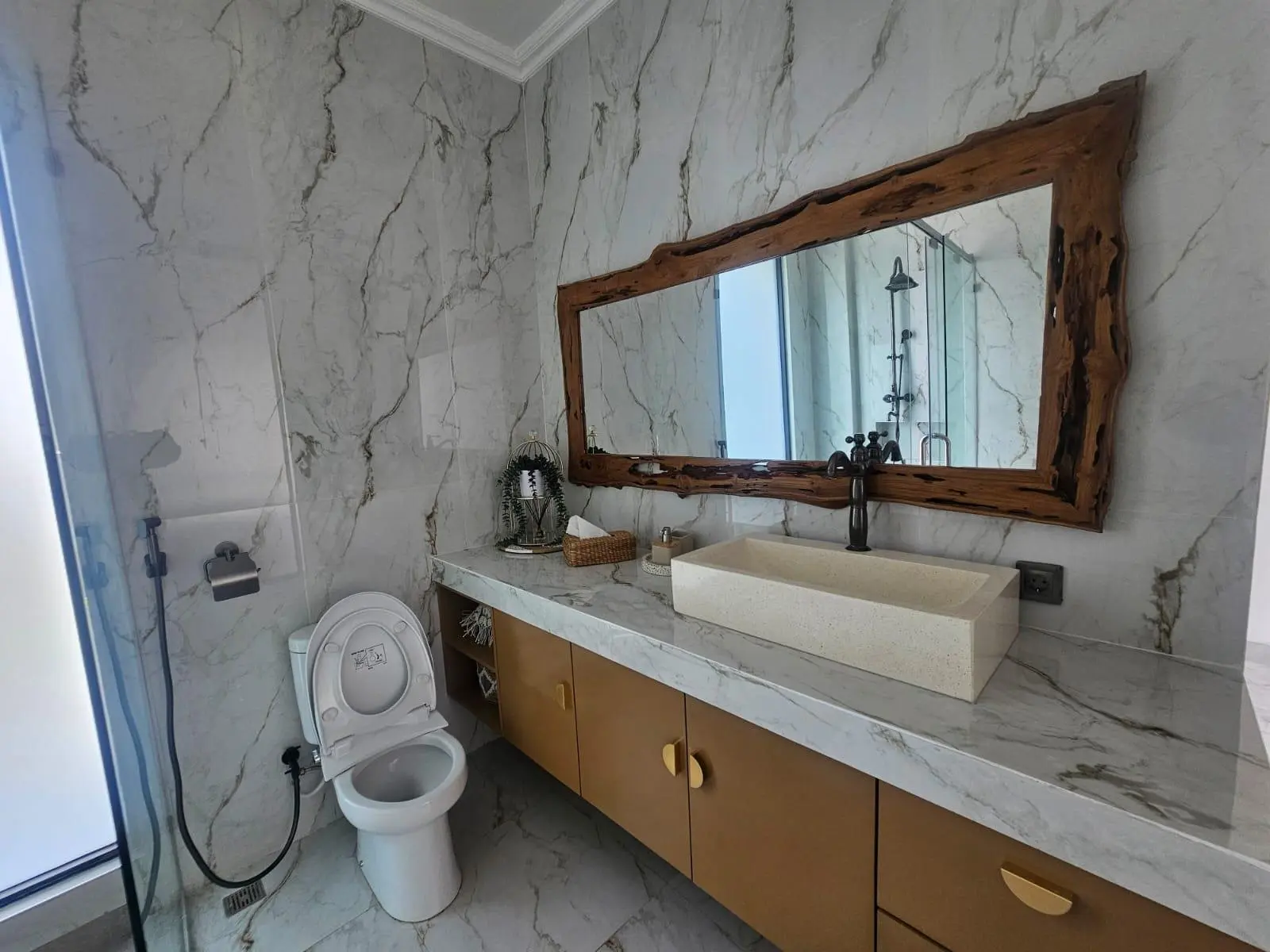 FREEHOLD - A Brand New House - — image 4