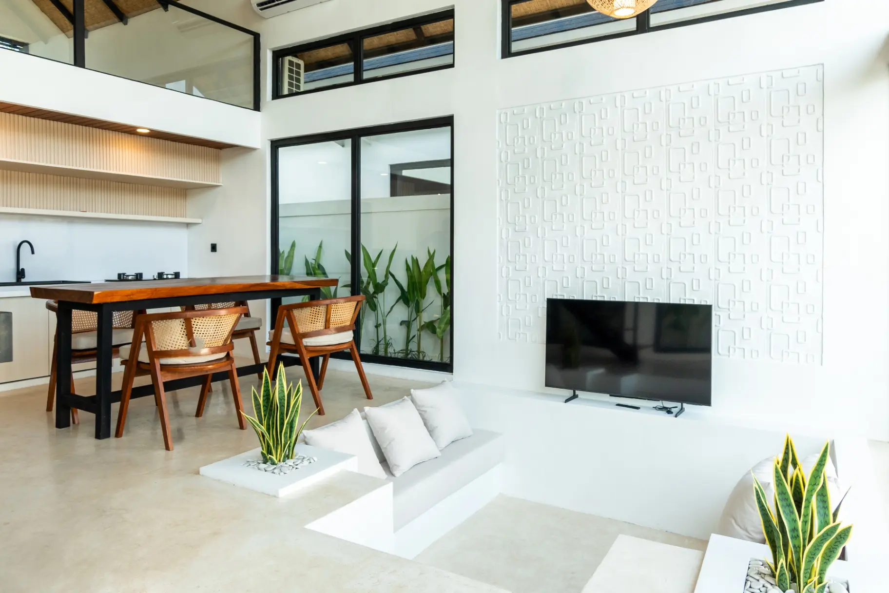 Luxury new 1BR Pool Villa near Nyang Nyang Beach — image 3