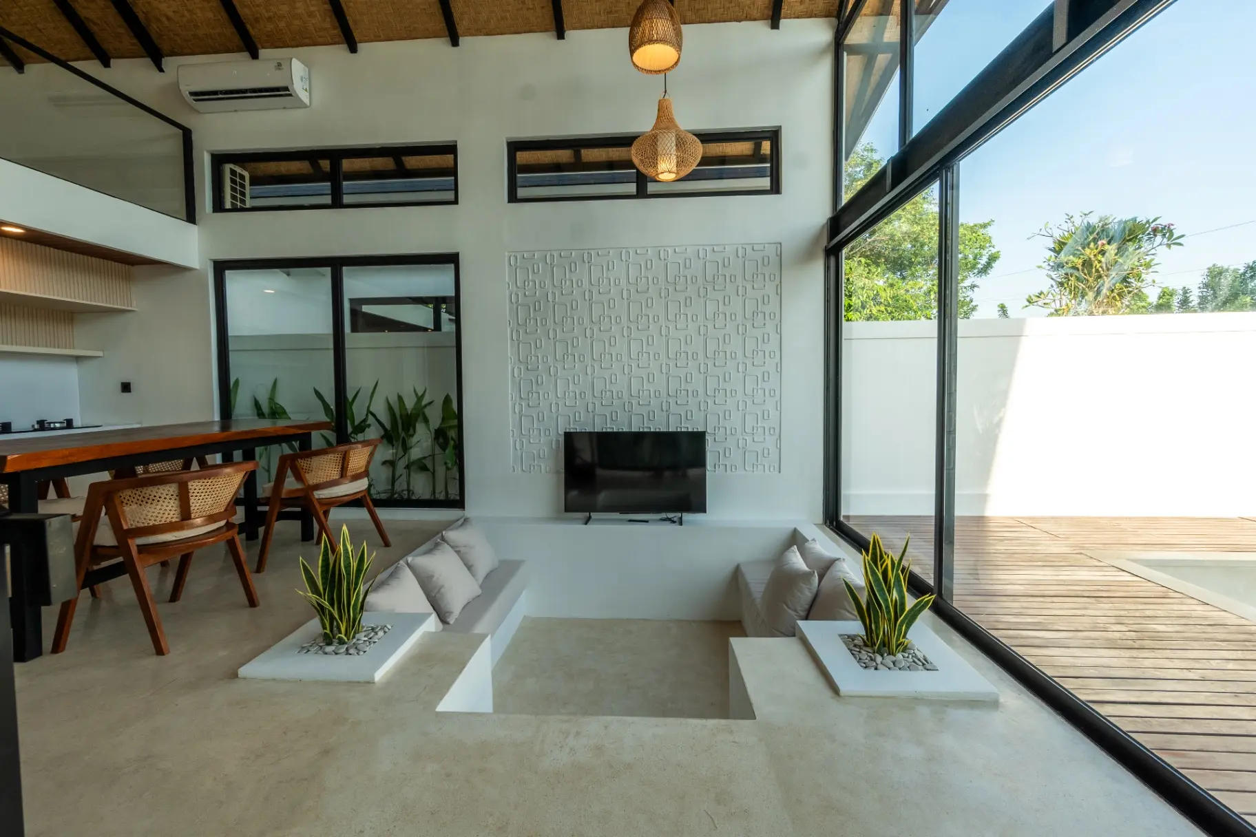 Luxury new 1BR Pool Villa near Nyang Nyang Beach — image 2