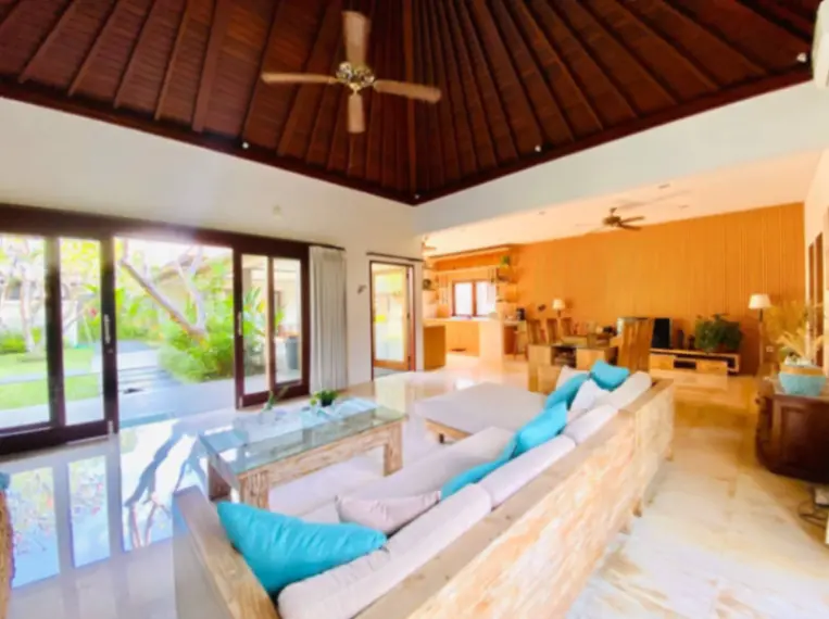 3 Bedrooms Modern Balinese 4 Minutes to Berawa Beach — image 3