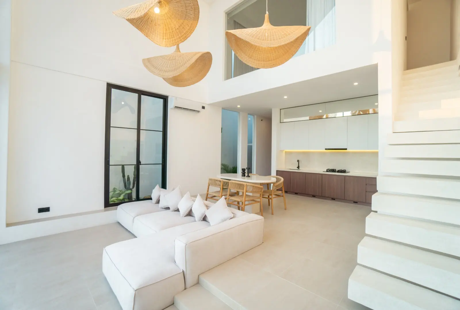 2-Bedroom Villa with Panoramic Rice Field Vistas in Kaba-Kaba — image 1