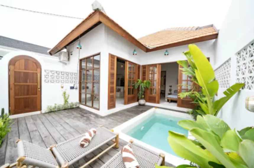 1 Bedroom Villa 4 Minutes to Kedungu Beach — image 1