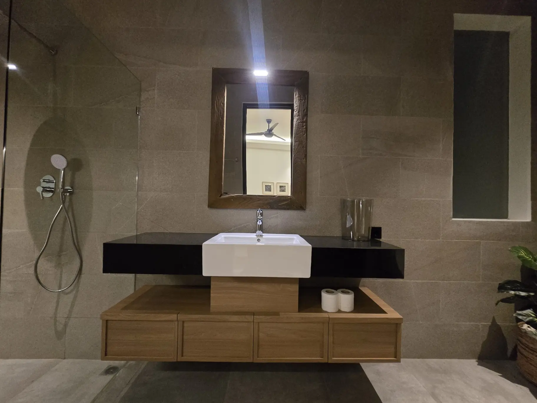 Brand New Villa For Sale and Rent beautiful Villa & beautiful design in Canggu — image 1