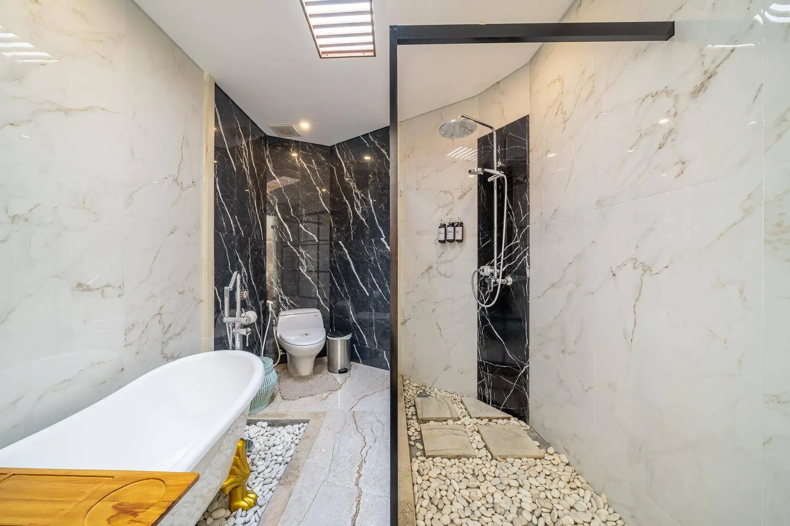 TUMBAK BAYUH 3 bedroom — image 1