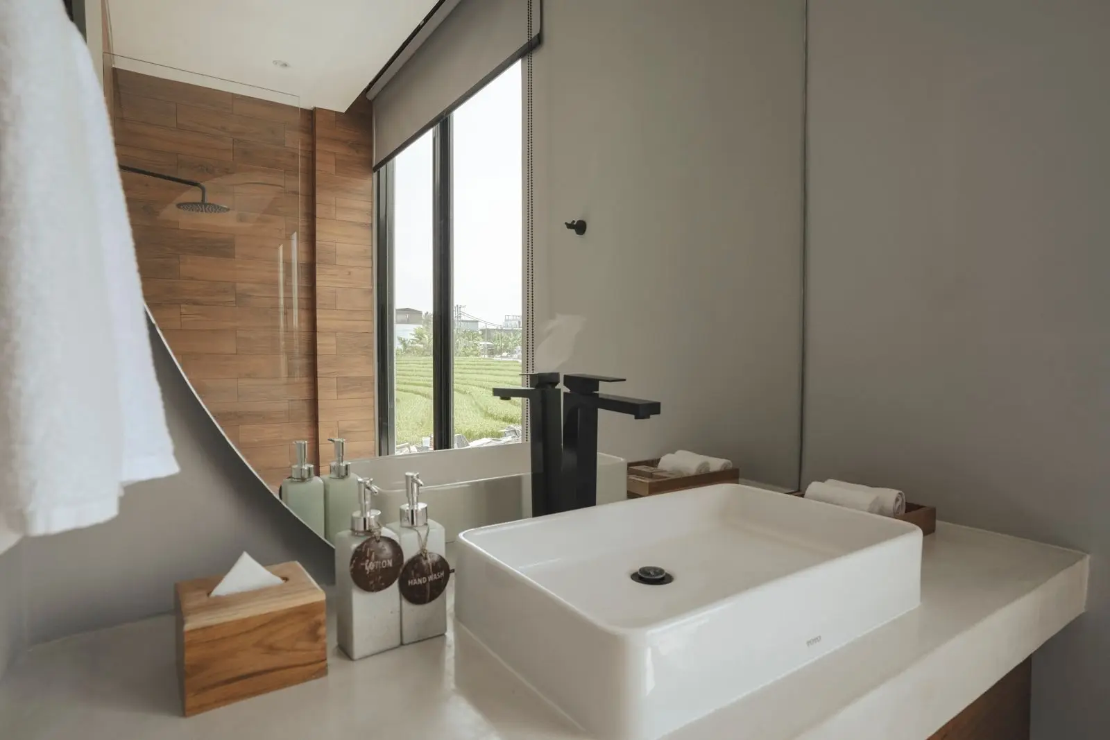 Pererenan 4 bedroom — image 1