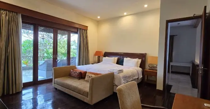 Umalas 4 bedroom — image 3