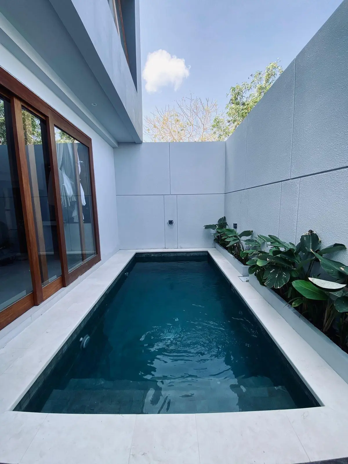 DO 369-FOR RENT VILLA 3 BEDROOM GWK VIEW AT KUTUH- GOA GONG