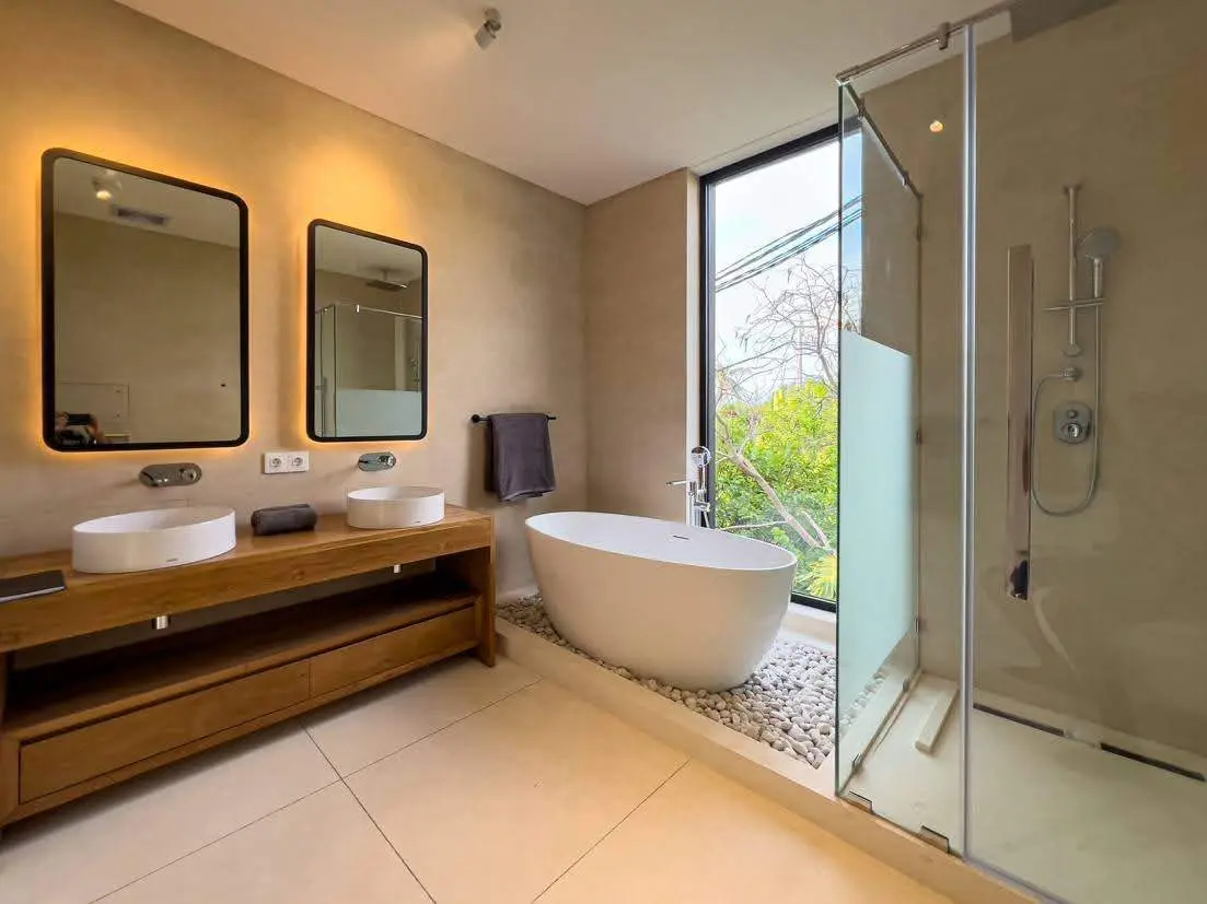 Pererenan 4 bedroom — image 4