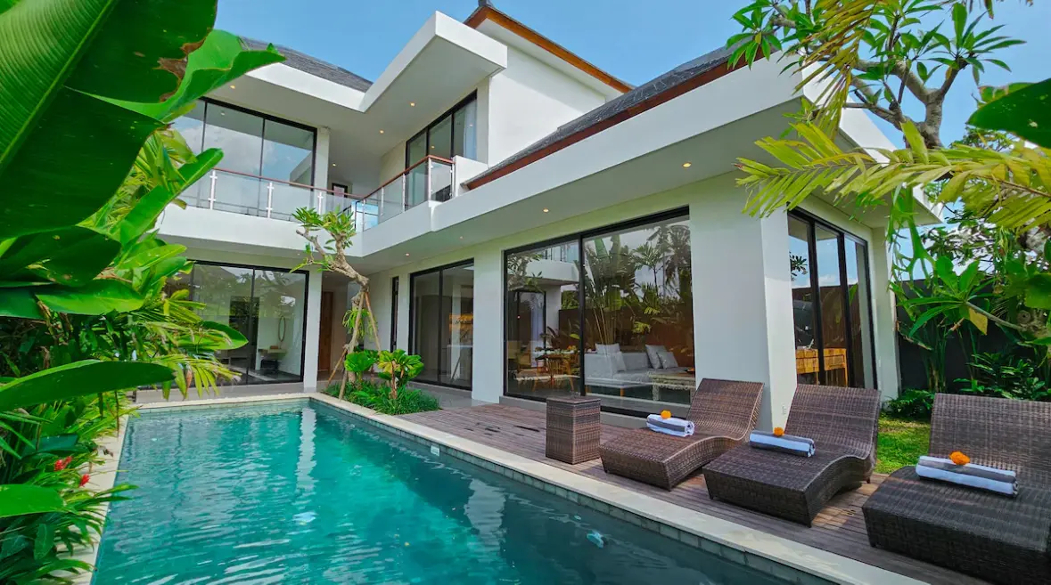 Luxury 3BR Villa in Ubud — image 1