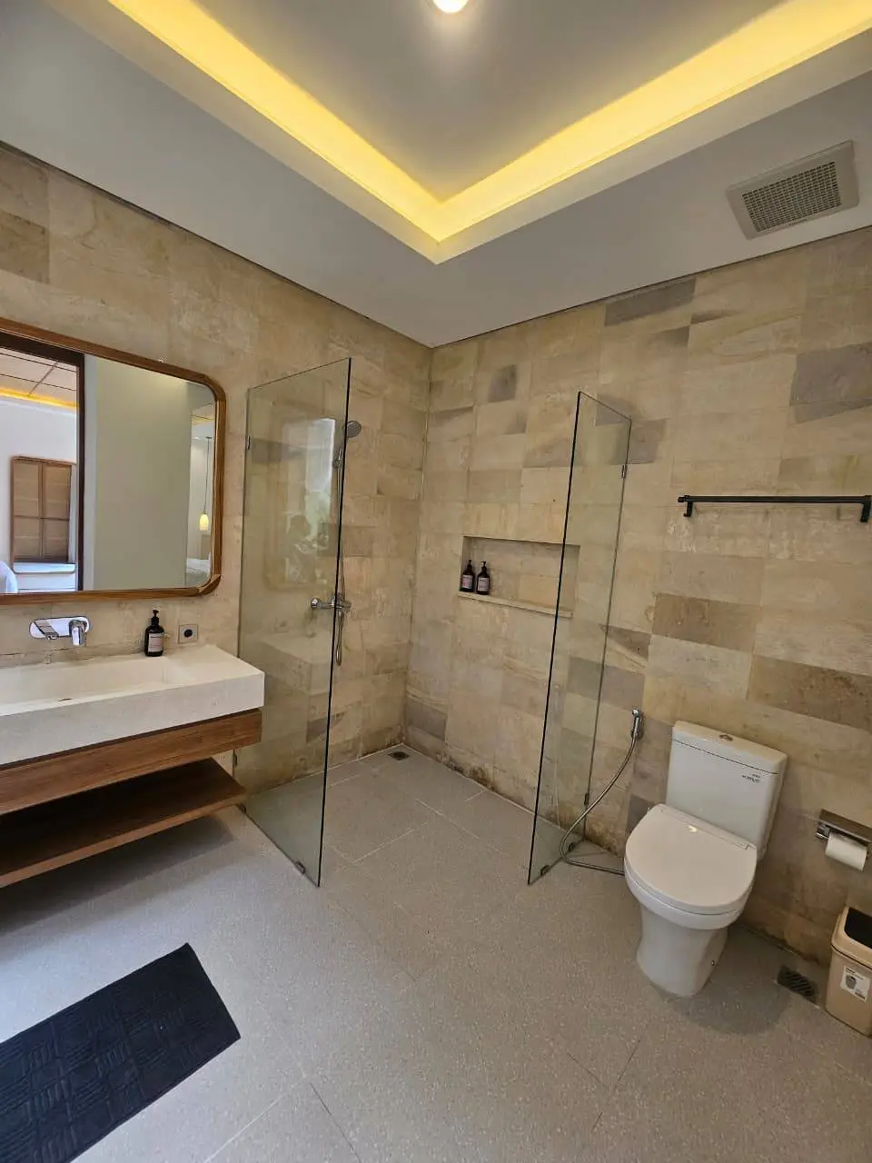 3BR modern Villa — image 2